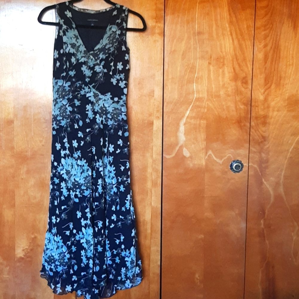 Banana Republic 100% Silk Maxi dress
